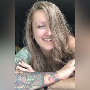 ✨ Meet Your Posher | Y2K, Vintage & Thrifted Gems